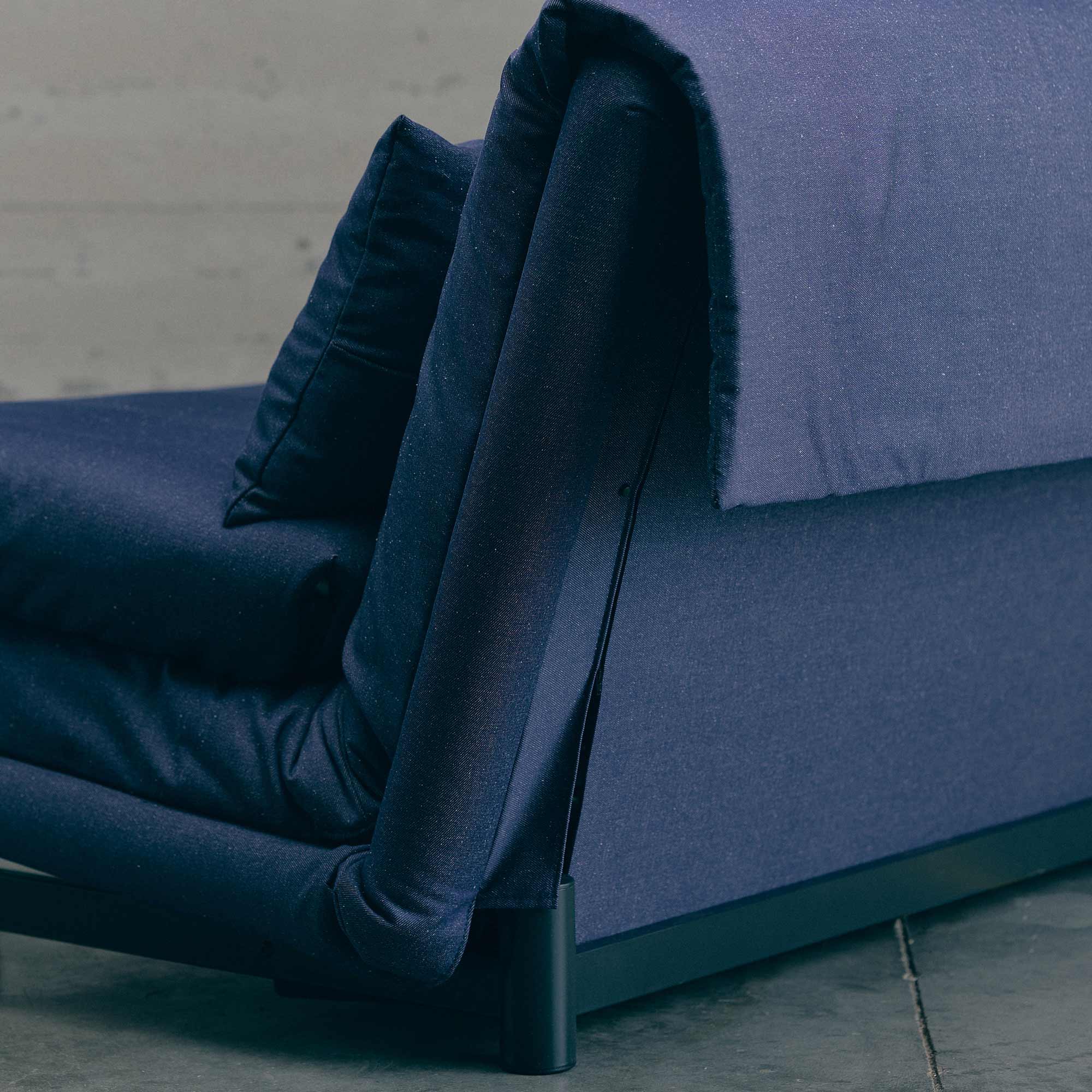 Image SCHLAFSOFA 3-SITZIG MIT KEILKISSEN   7