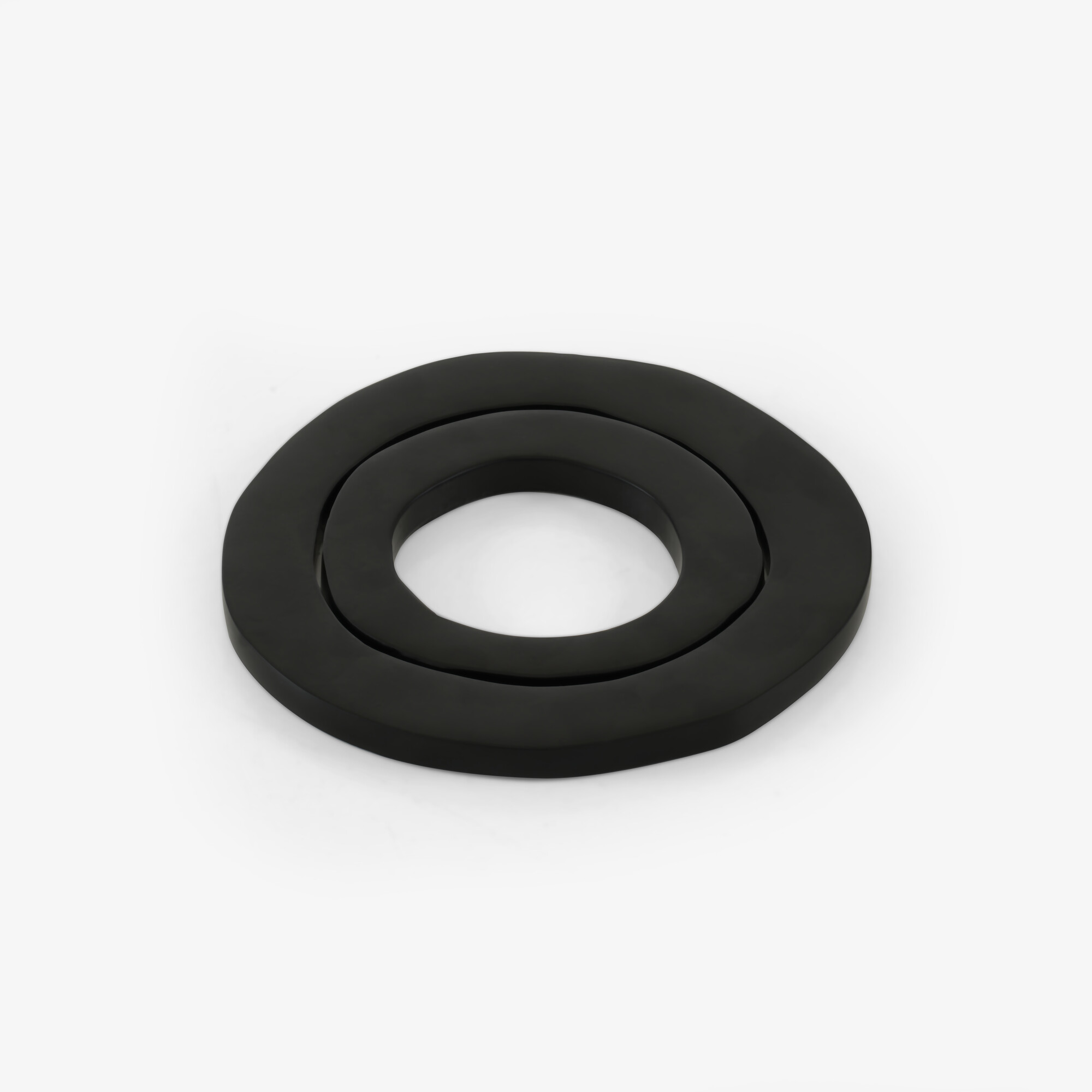 Image Trivet black lacquer  1