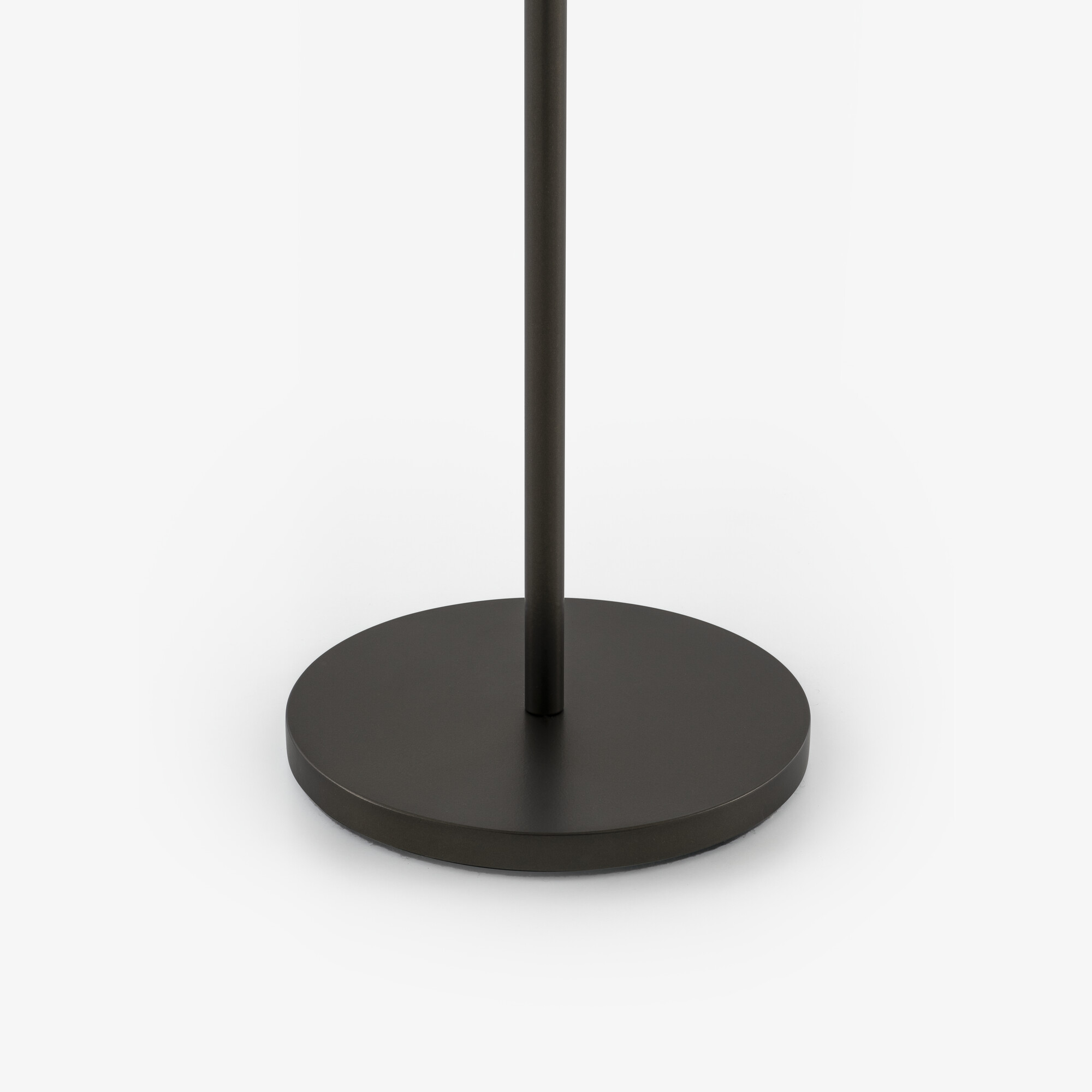 Image BEISTELLTISCH FUSSGESTELL IN BRONZE DUNKEL  3