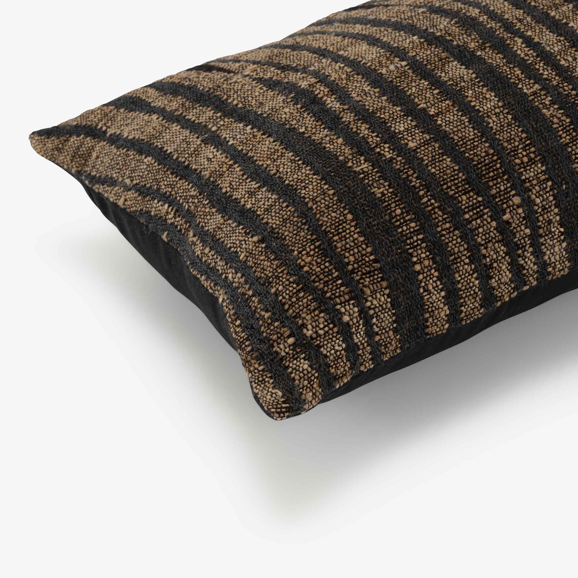 Image Coussin rectangulaire brun 2