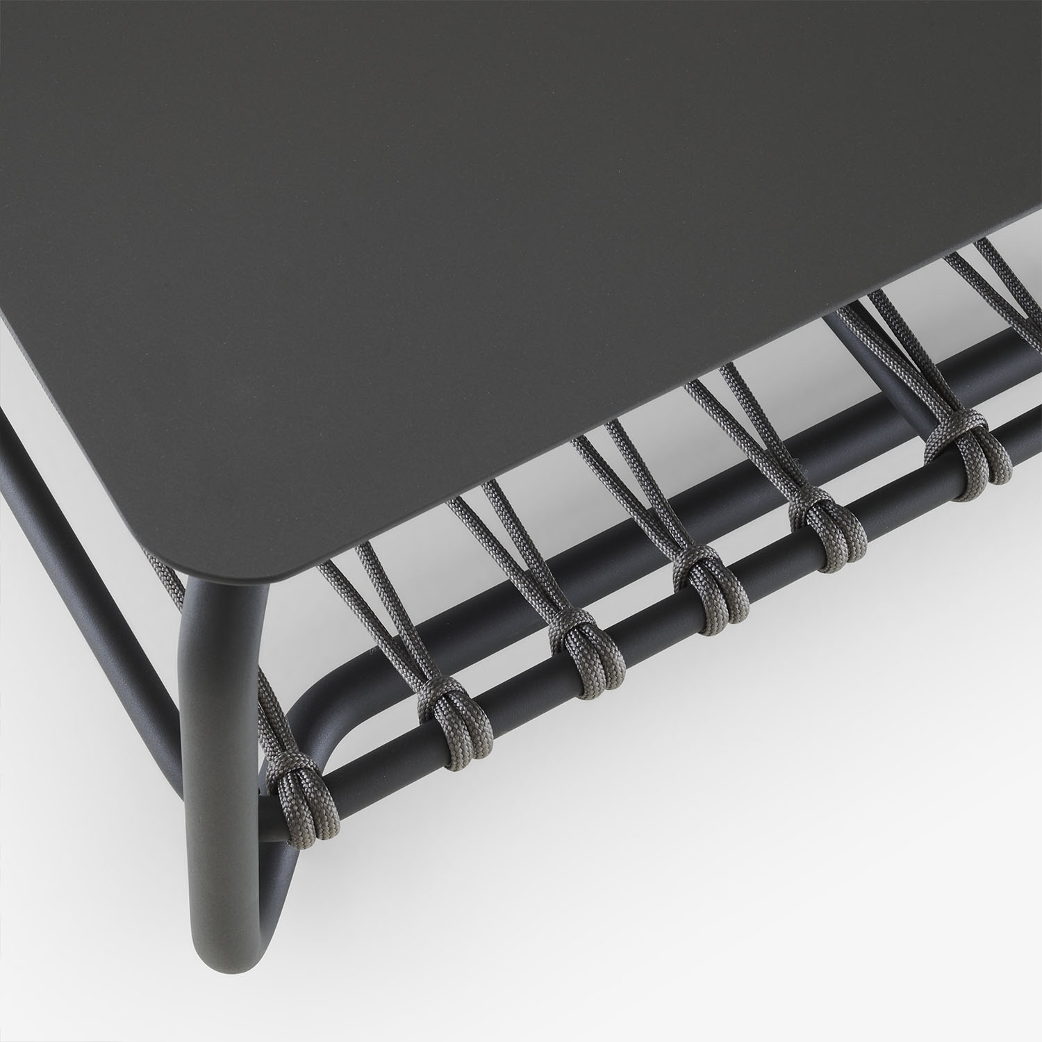Image Table basse de jardin en aluminium laqué charbon   5