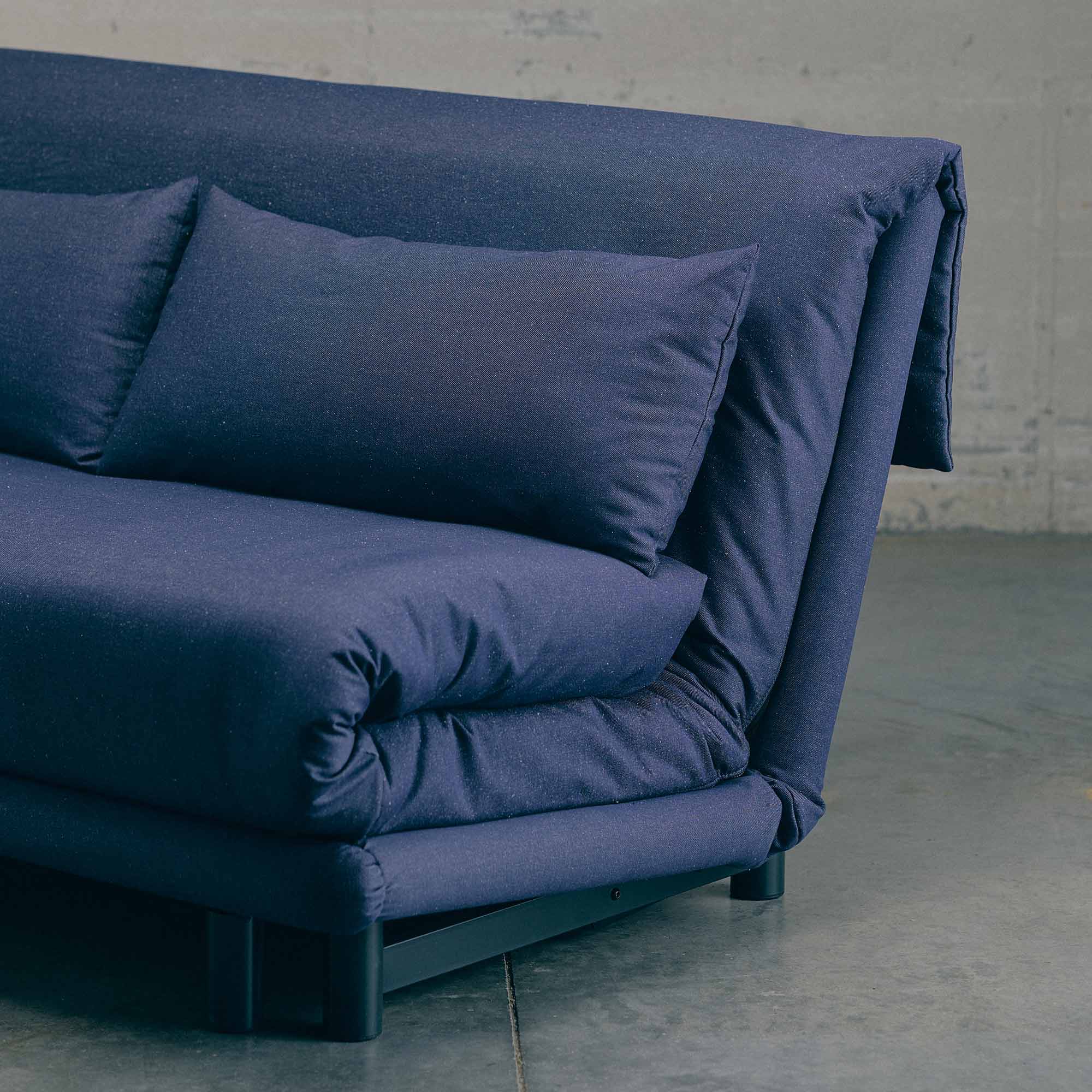 Image SCHLAFSOFA 3-SITZIG MIT KEILKISSEN   6