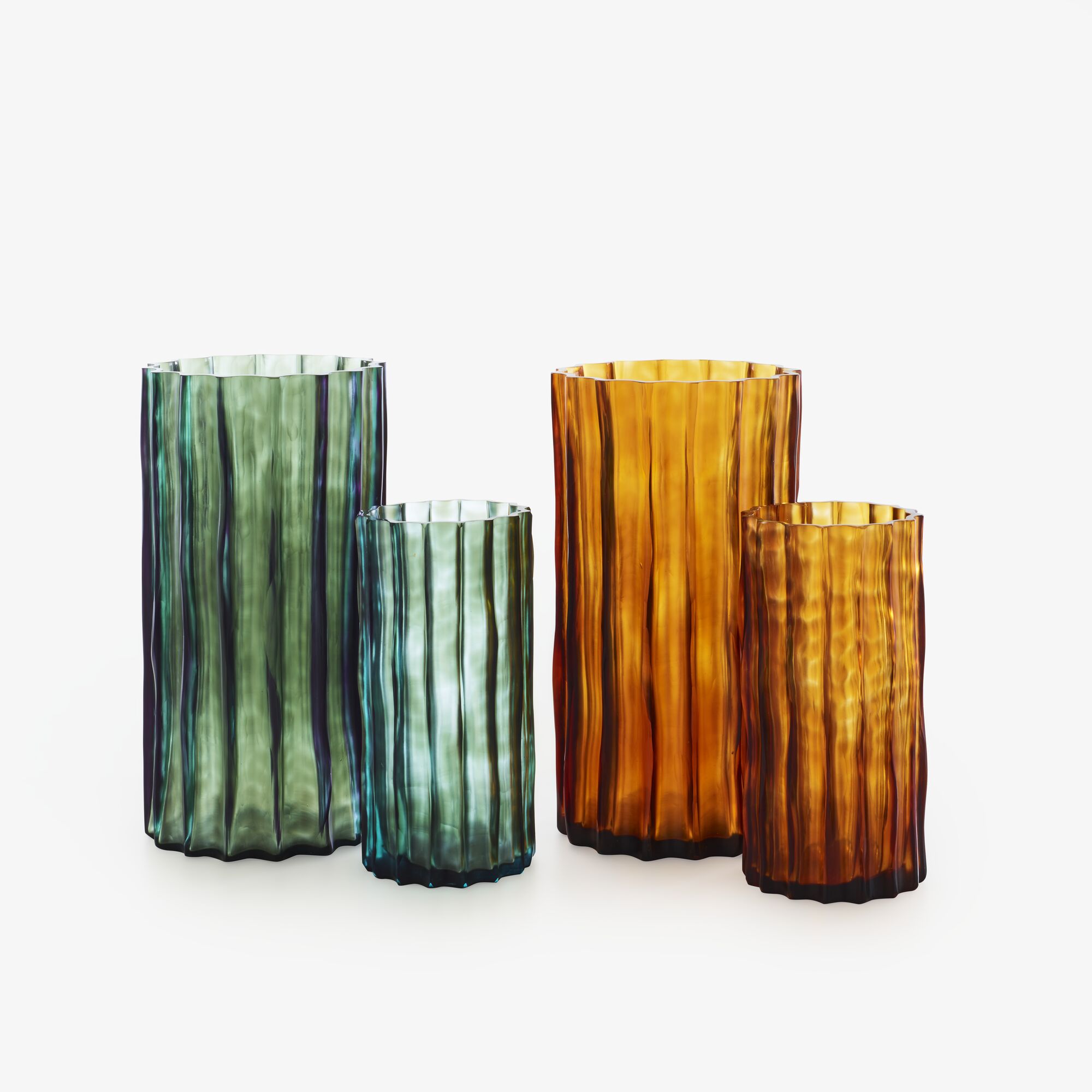 Image Set of 2 vases small green 3