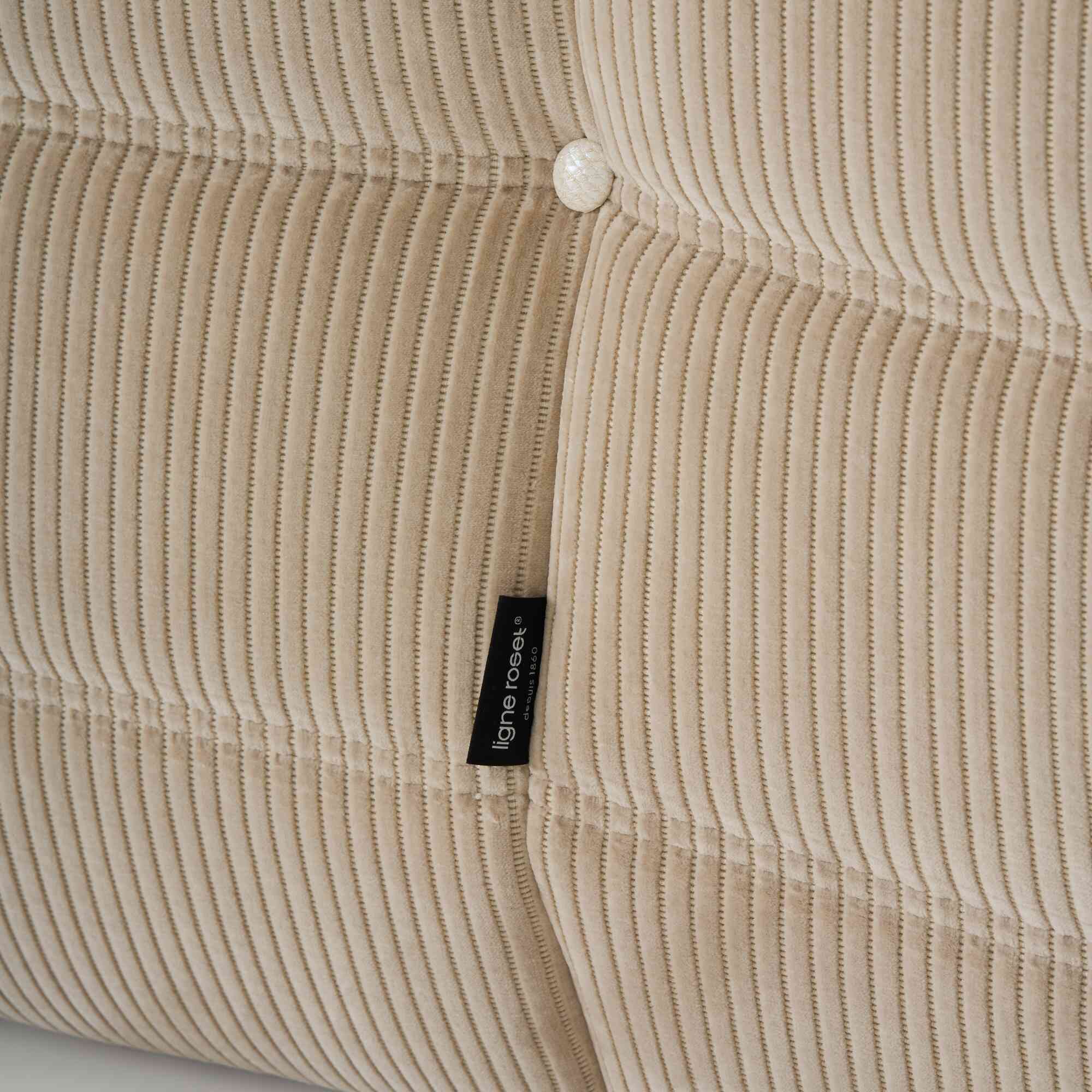 Image Very large settee   5