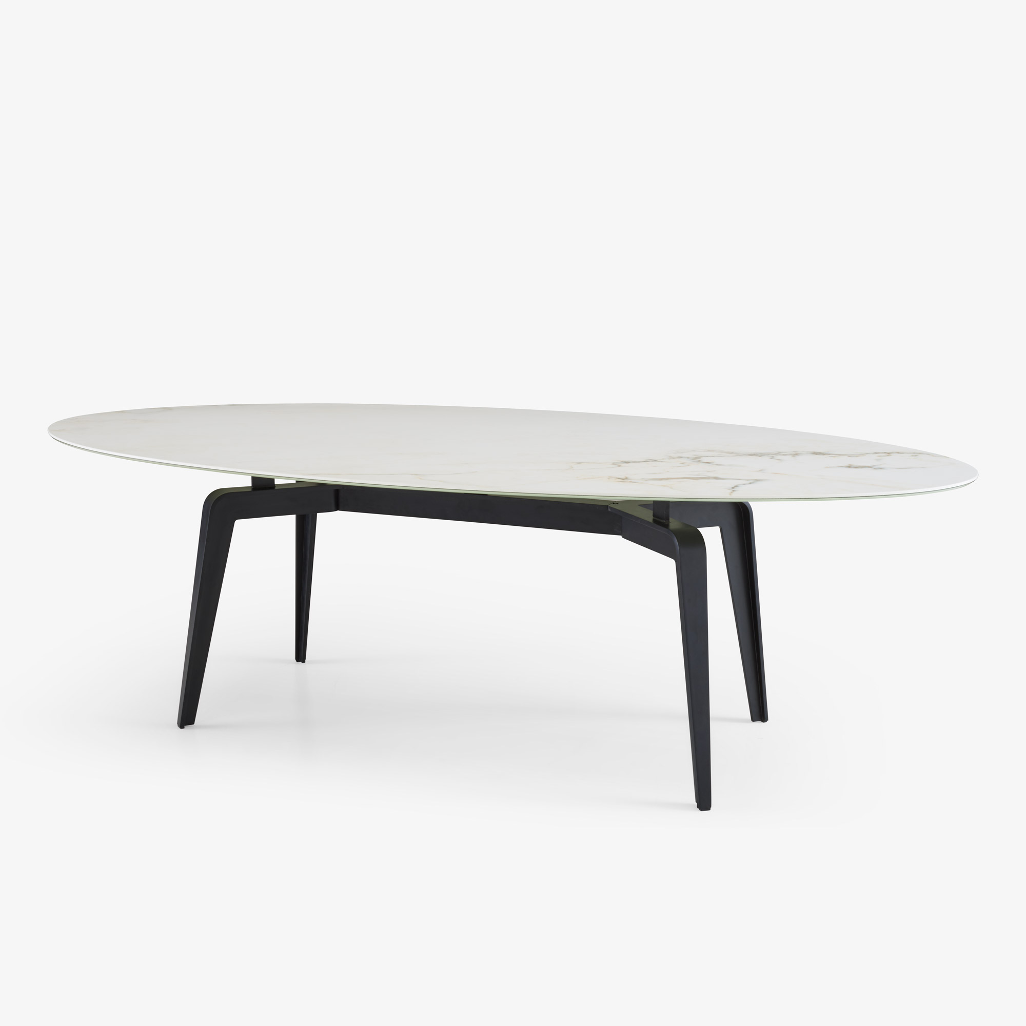 Image Oval dining table black lacquered base  2