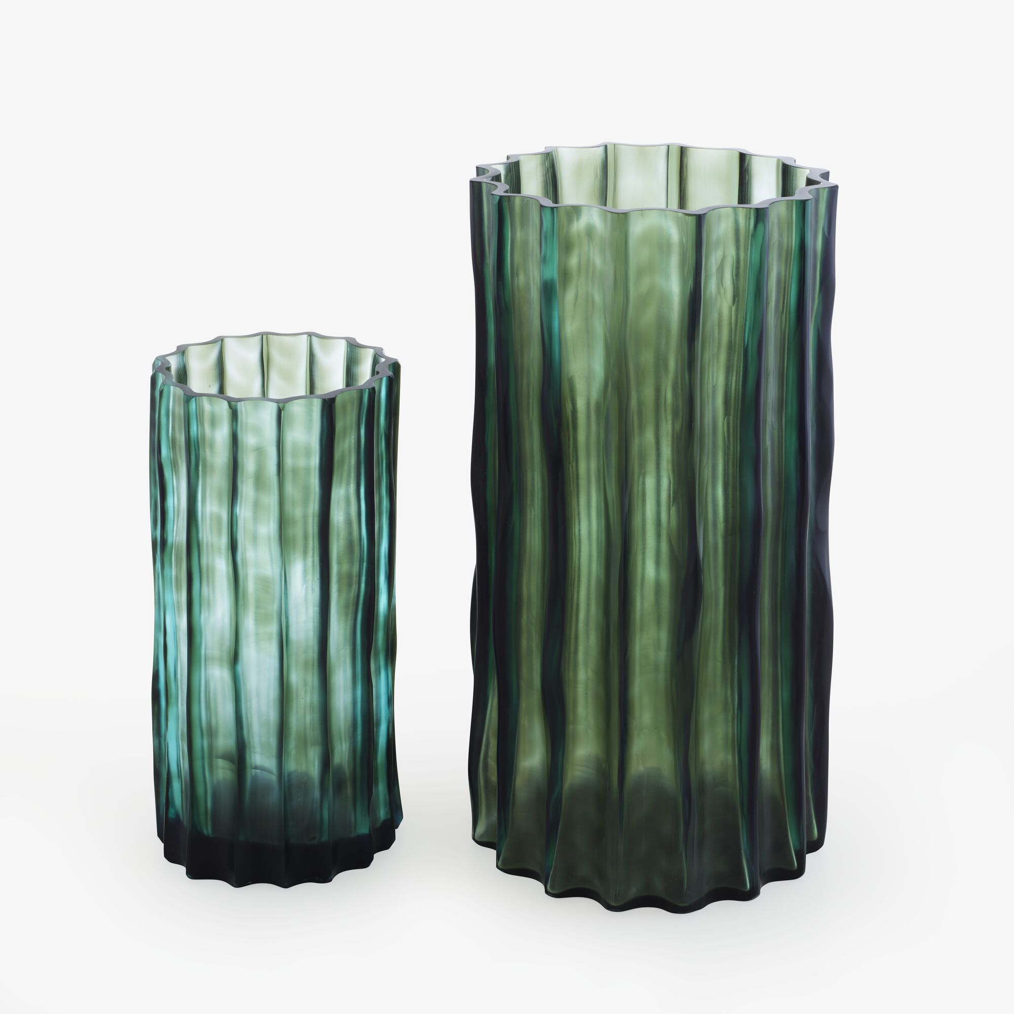 Image Set of 2 vases small green 2