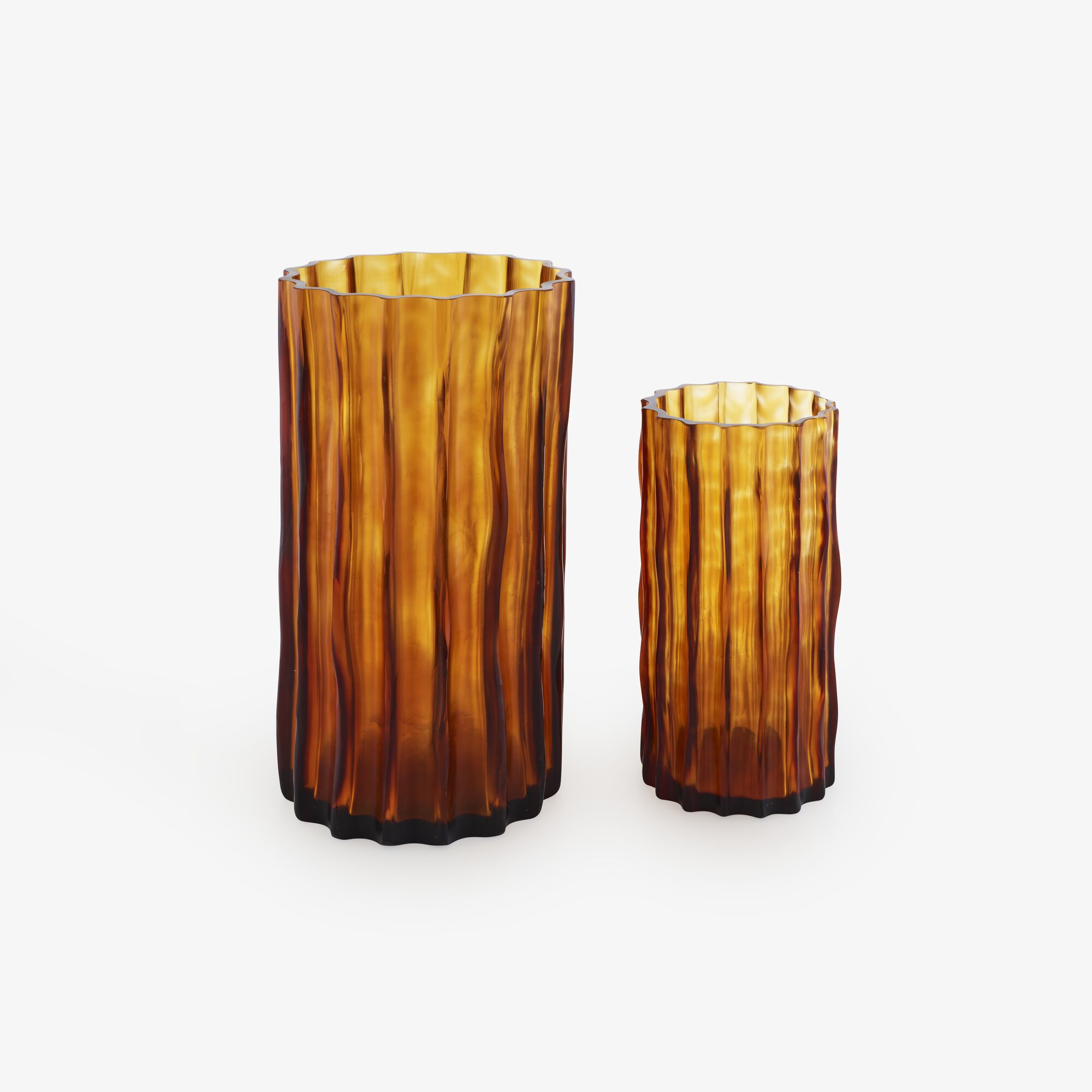 Image Set of 2 vases small amber 3