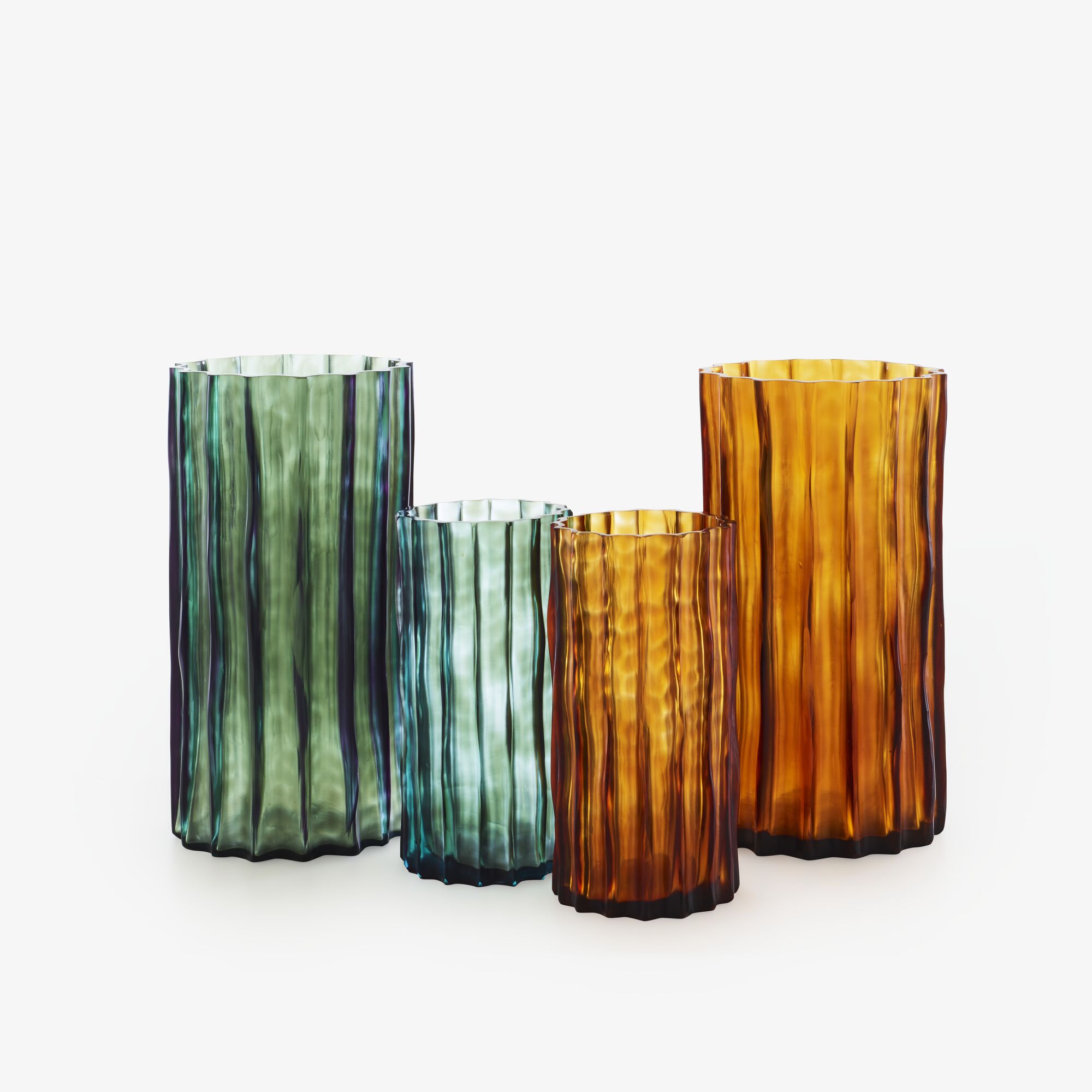 Image Set of 2 vases small amber 2