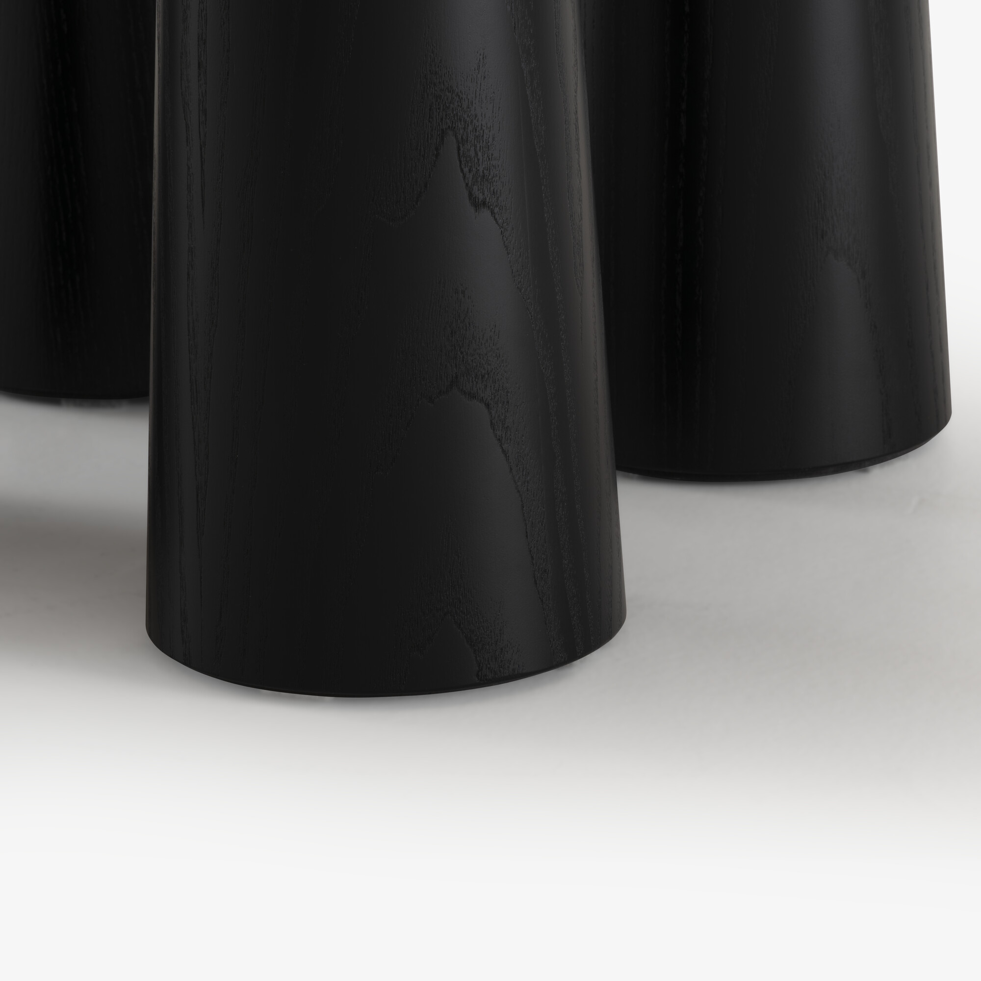 Image Dining table black stained ash base in black stained ash 3