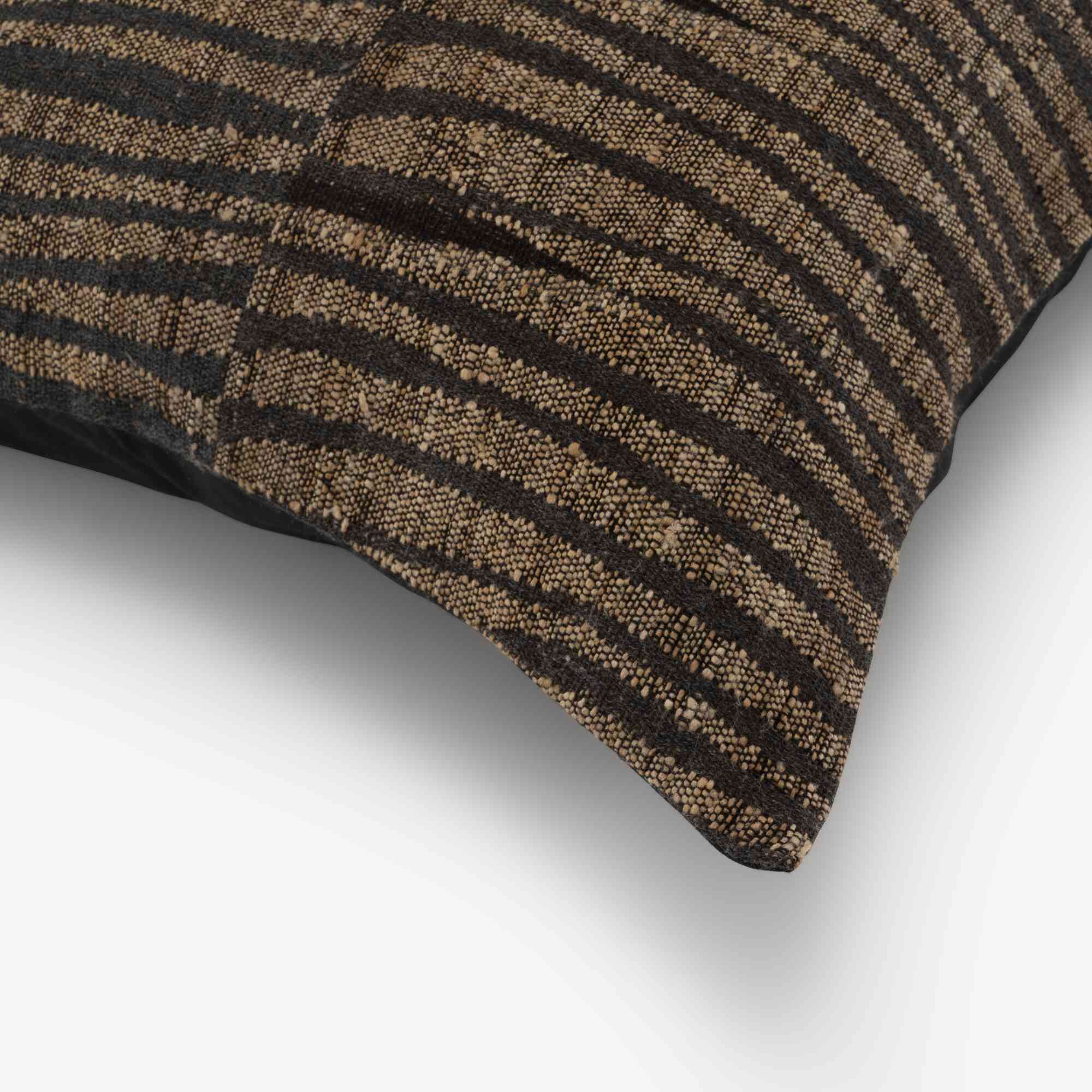 Image Cushion square brown 2