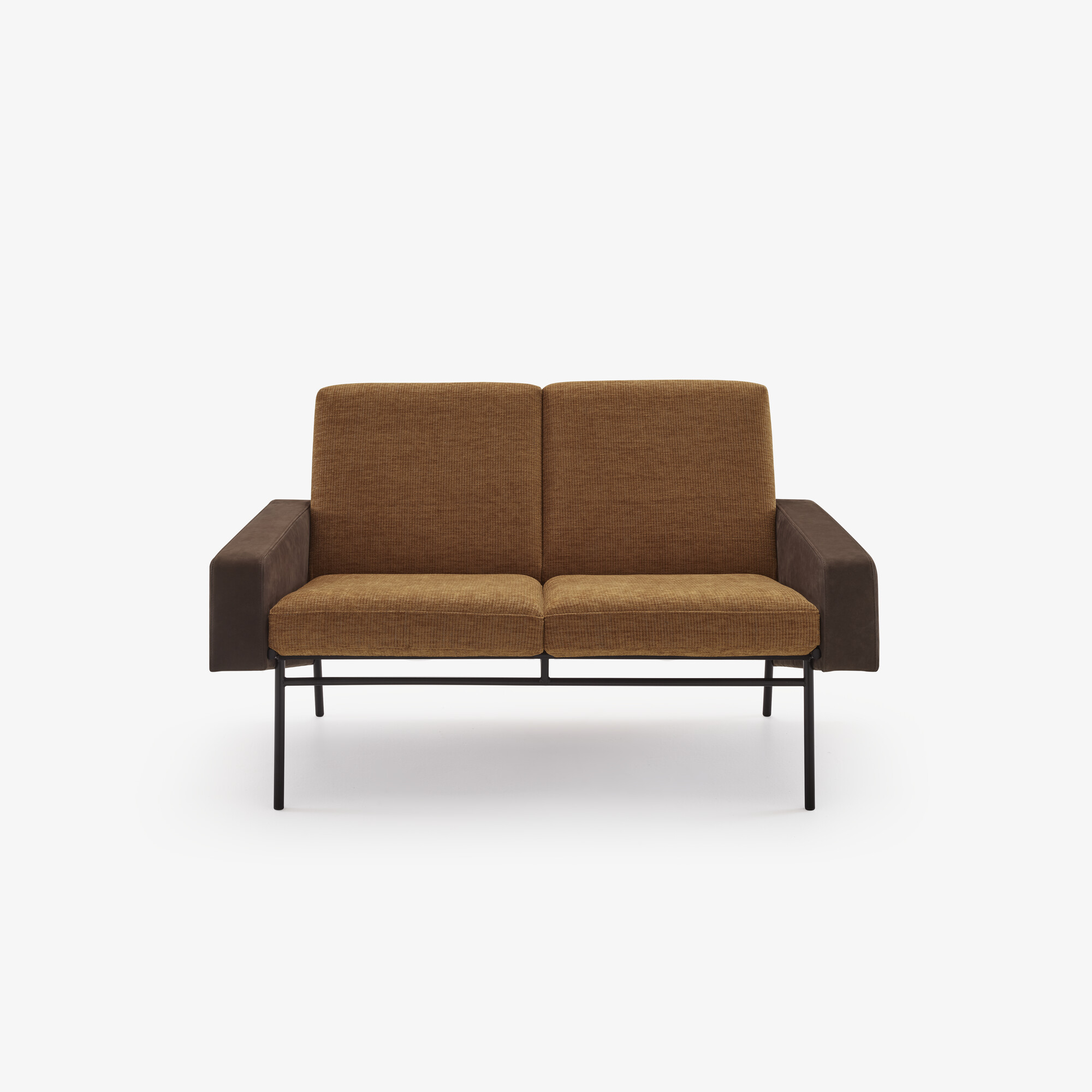 Upholstery G10 Settee wood arms - Ligne Roset