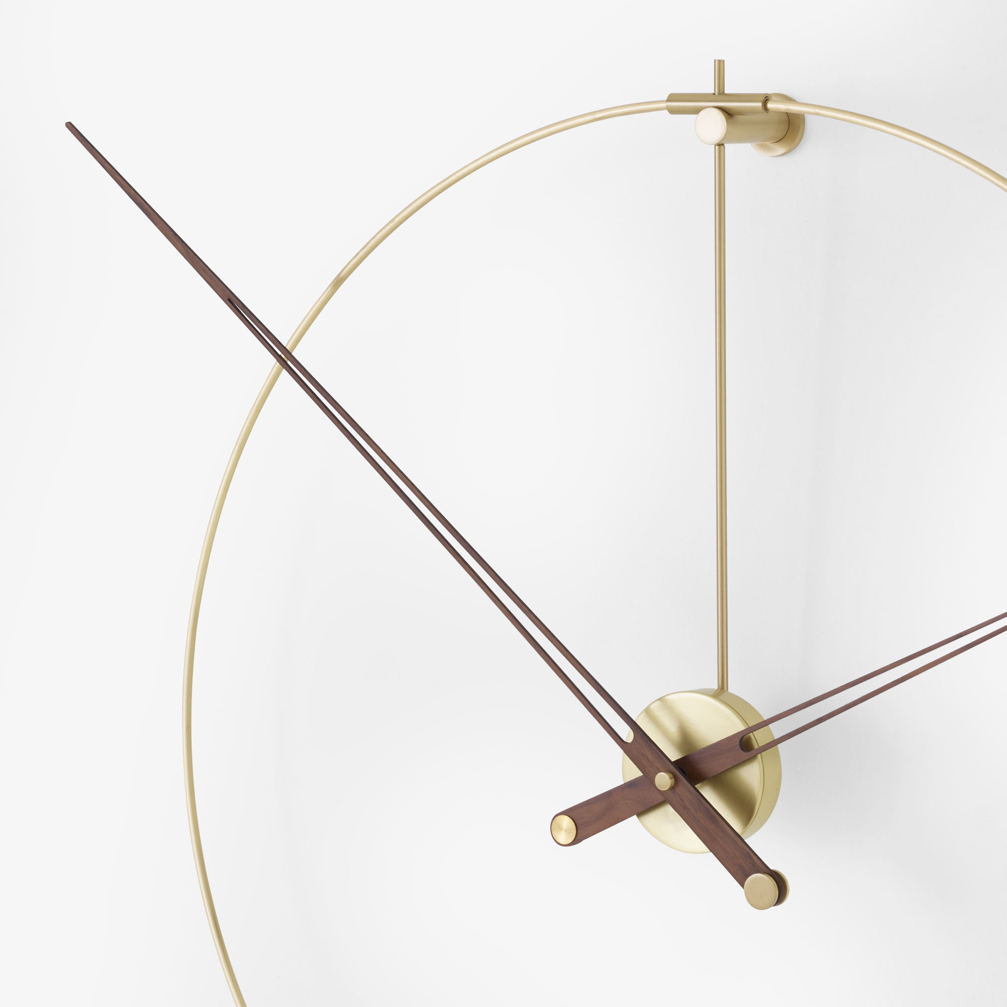 Image Clock brass  3