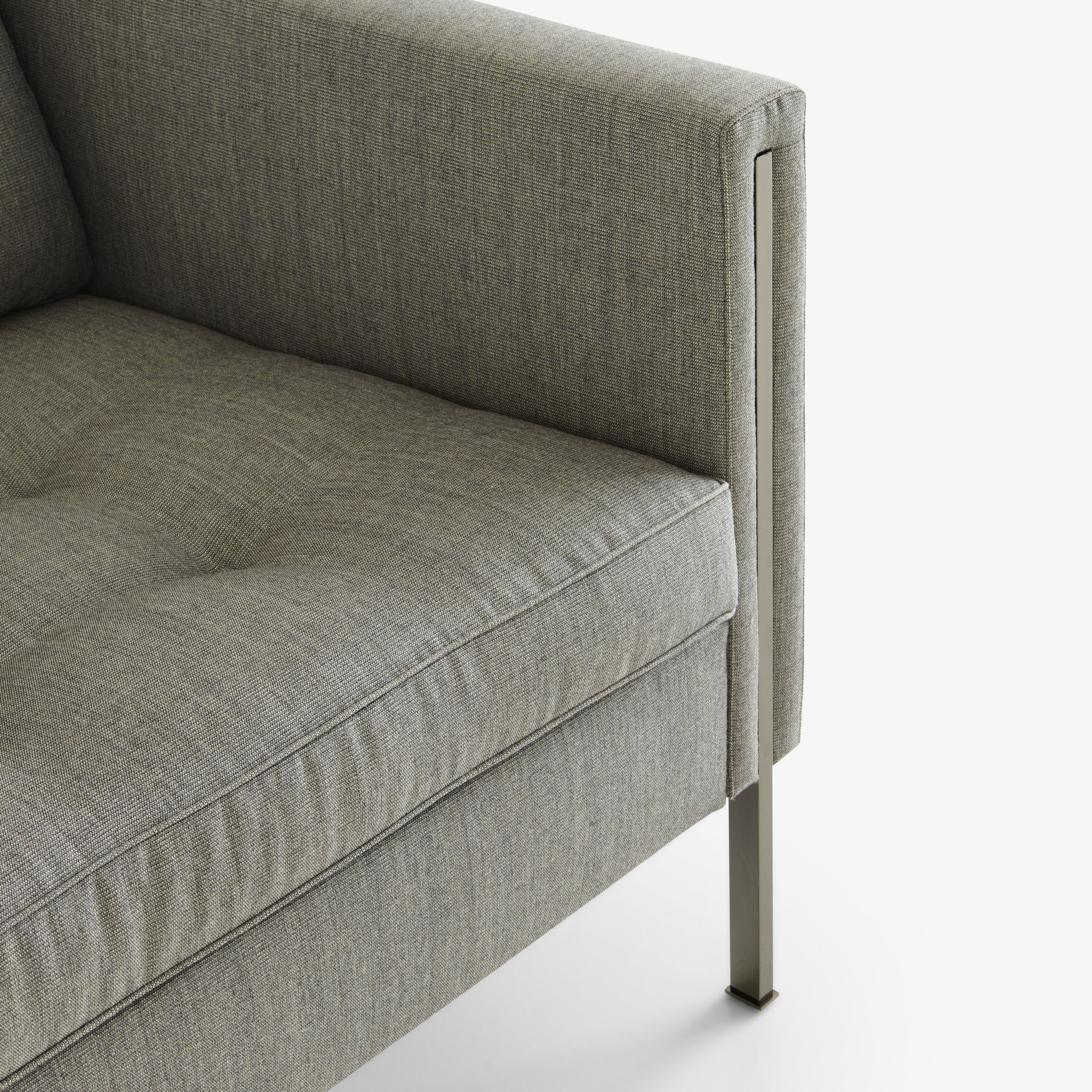 Image Medium sofa   3