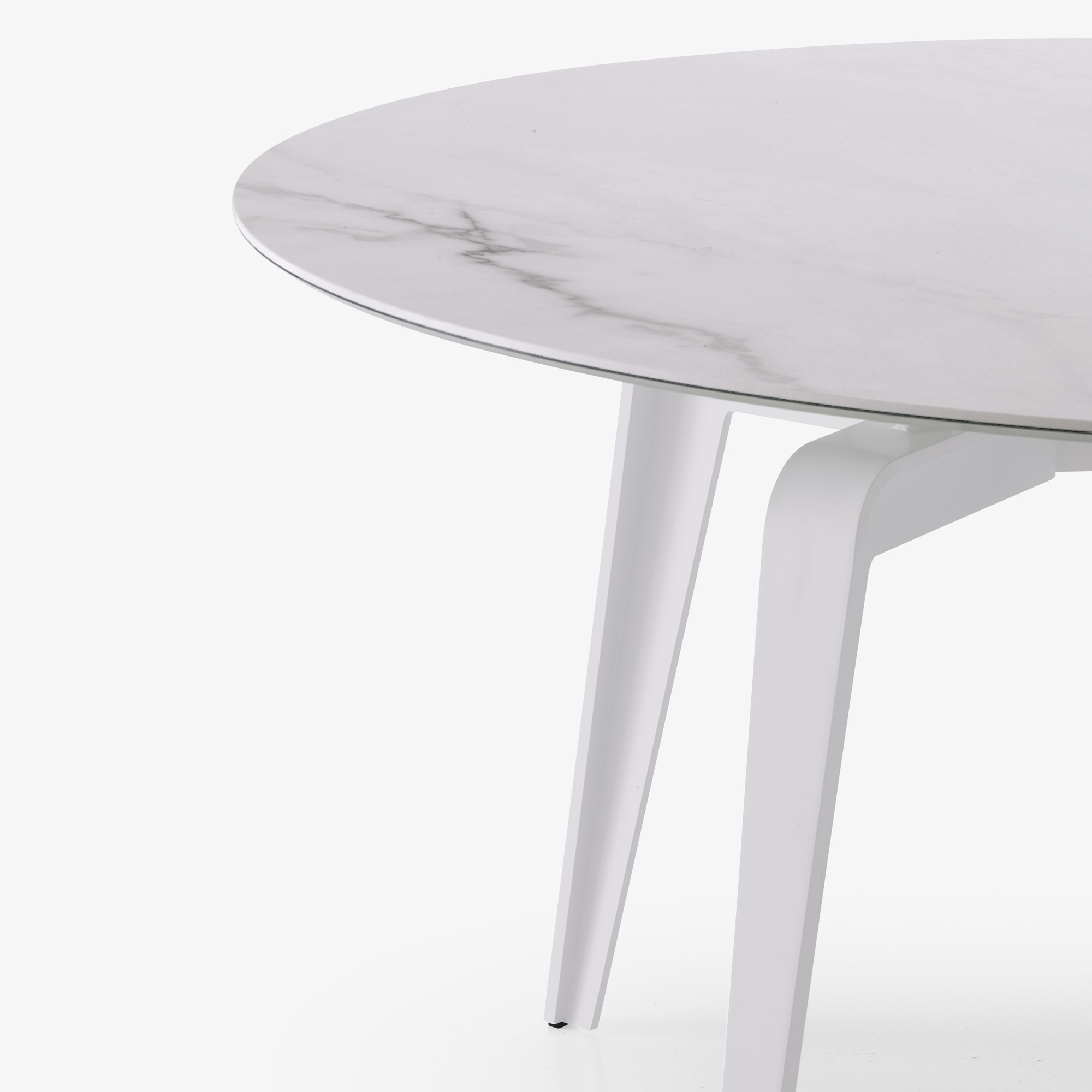 Image Round dining table white lacquered base  3