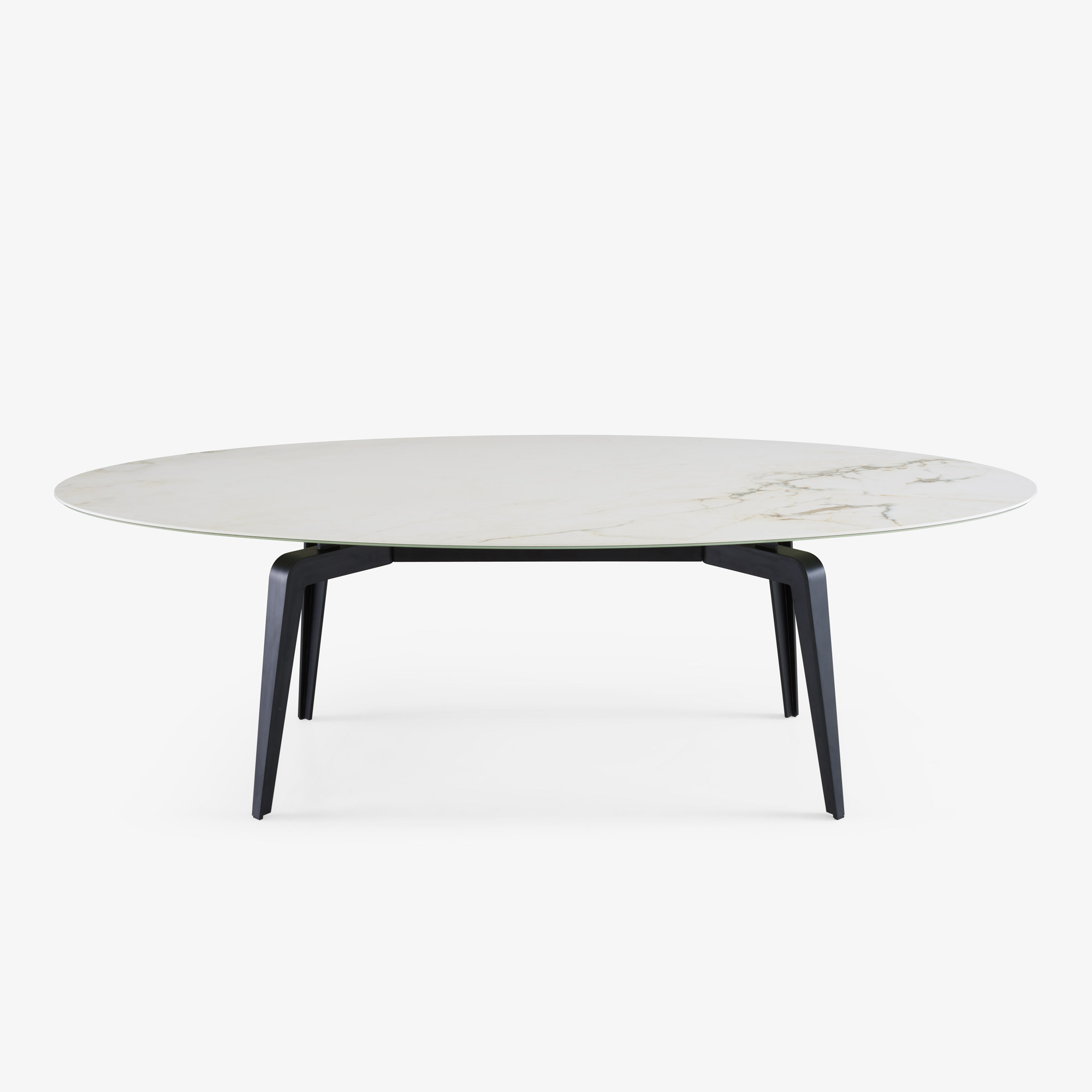Image Oval dining table black lacquered base  1