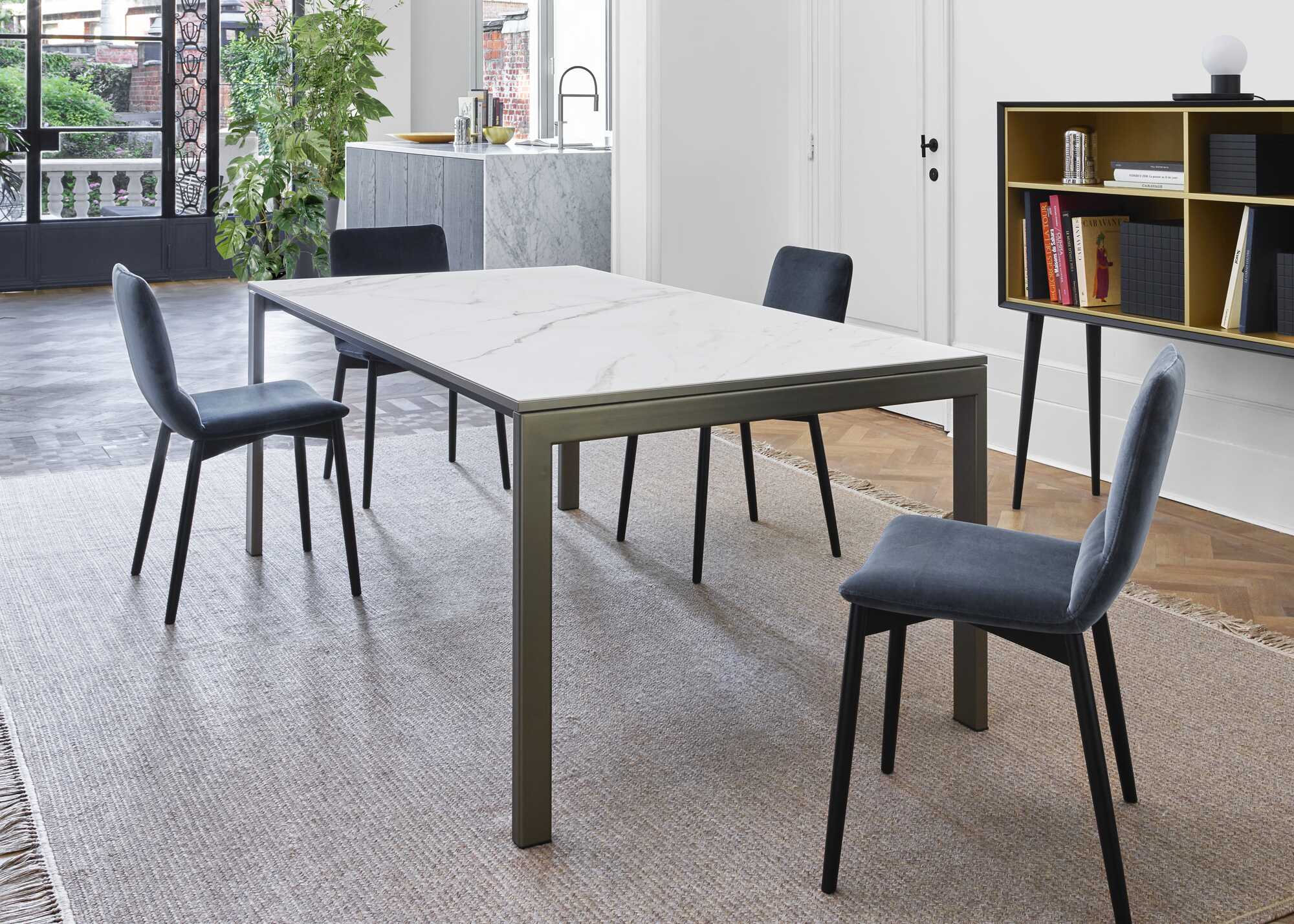 Tables Allungami Extending dining table Ligne Roset