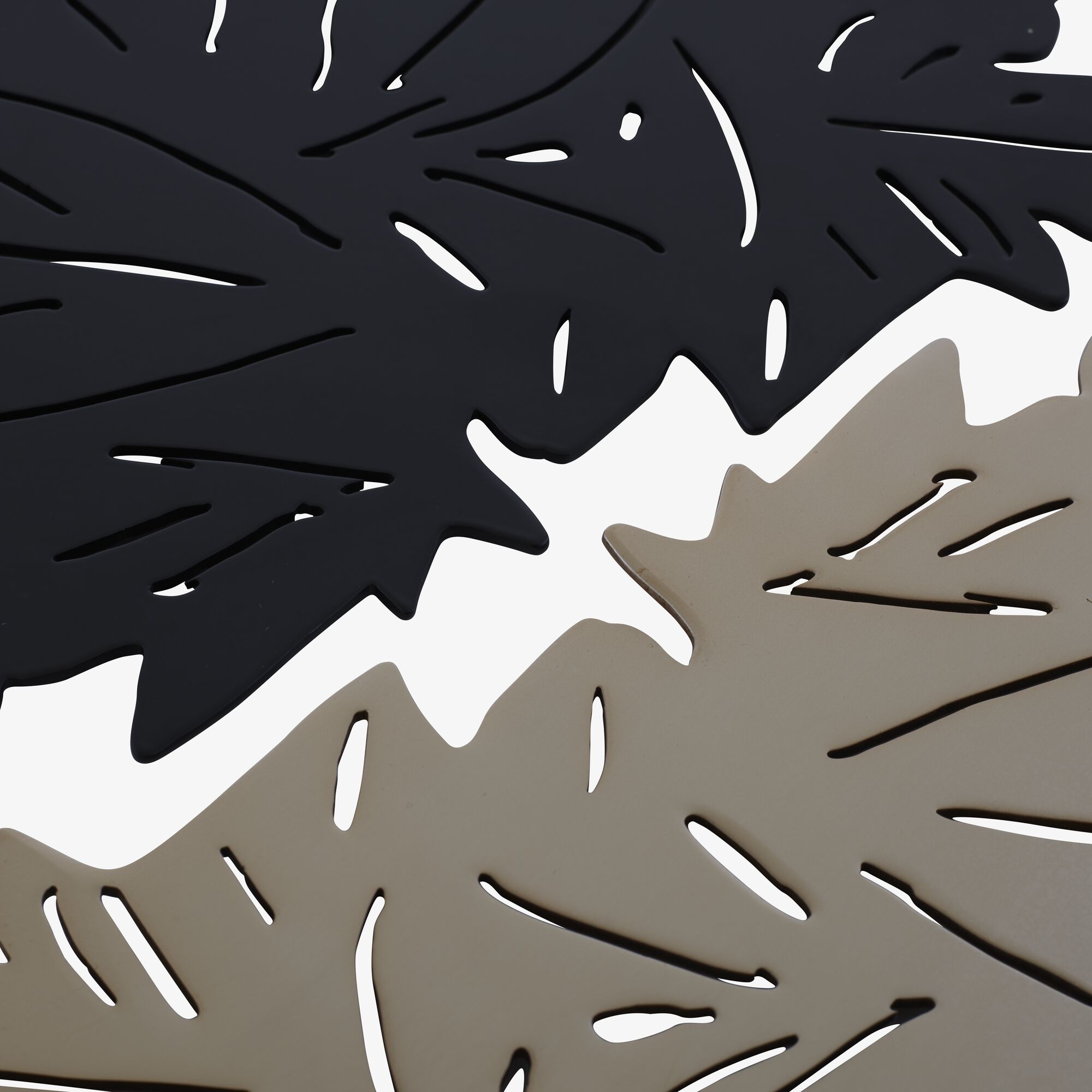 Image Trivet black lacquer  5