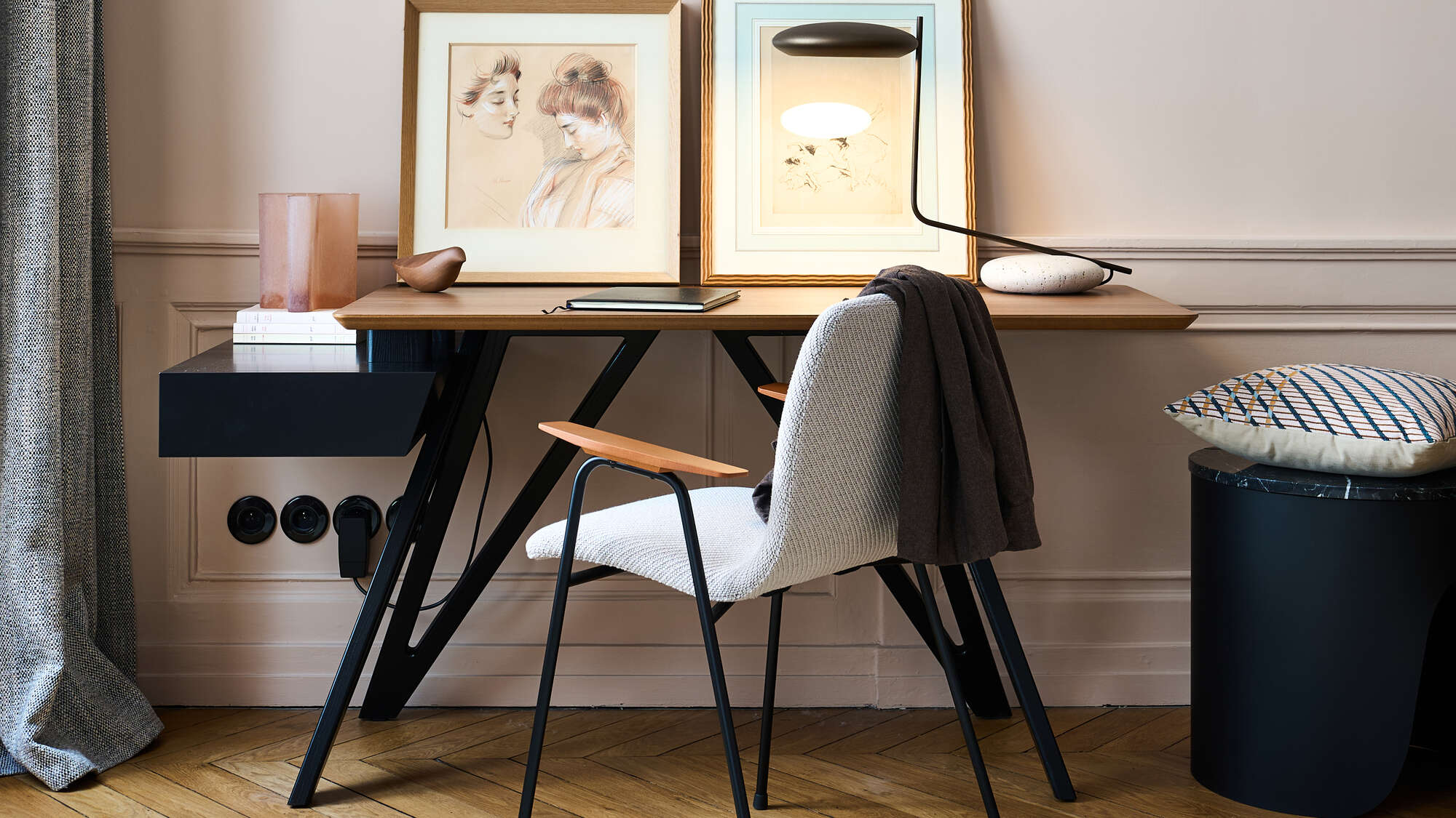 Desks & Secretary Ennéa Desk walnut top base in black stained ash Desks & Secretary Ennéa Desk walnut top base in black stained ash
