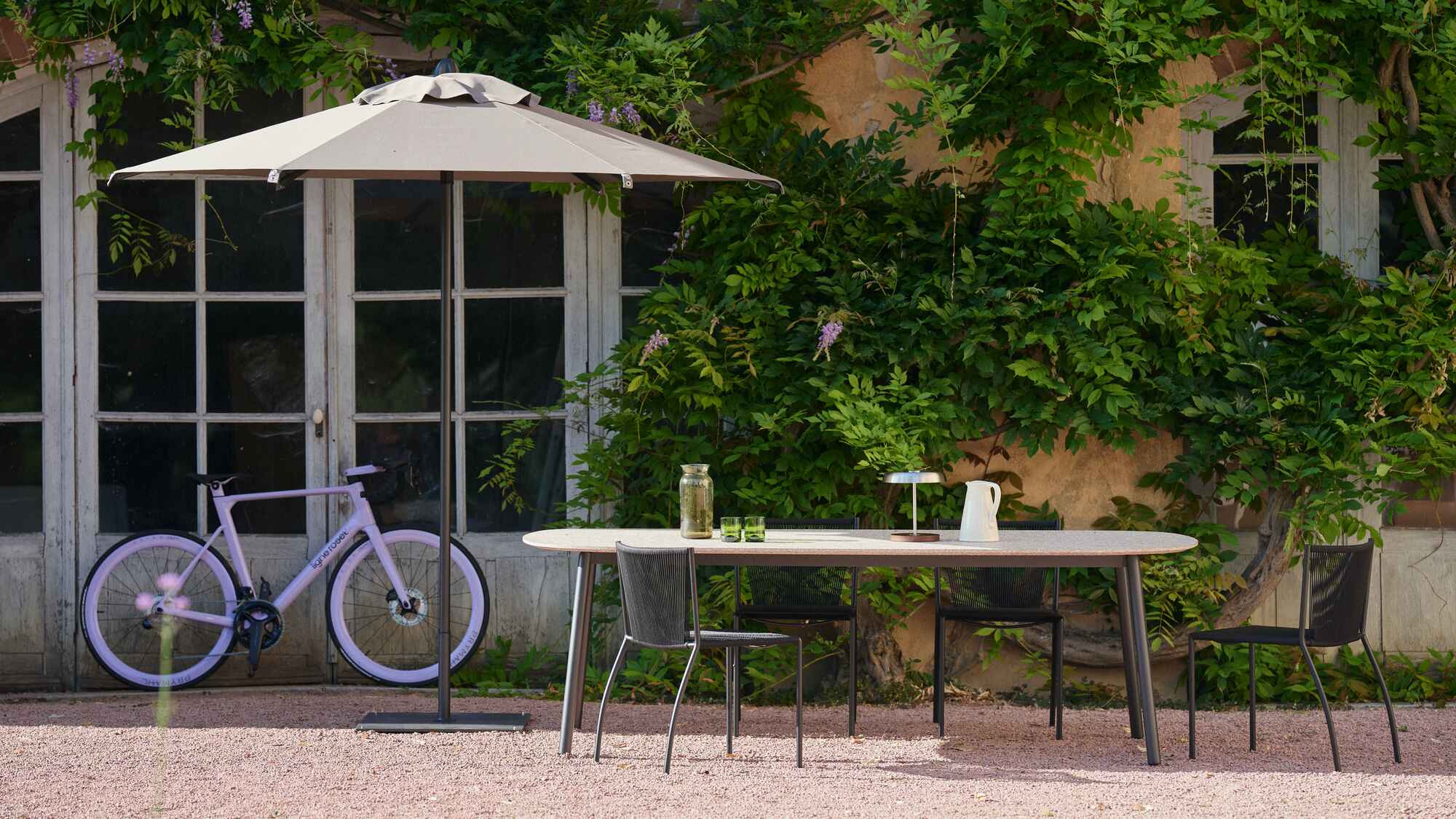 Outdoor Stresa Dining chair black indoor / outdoor - Ligne Roset