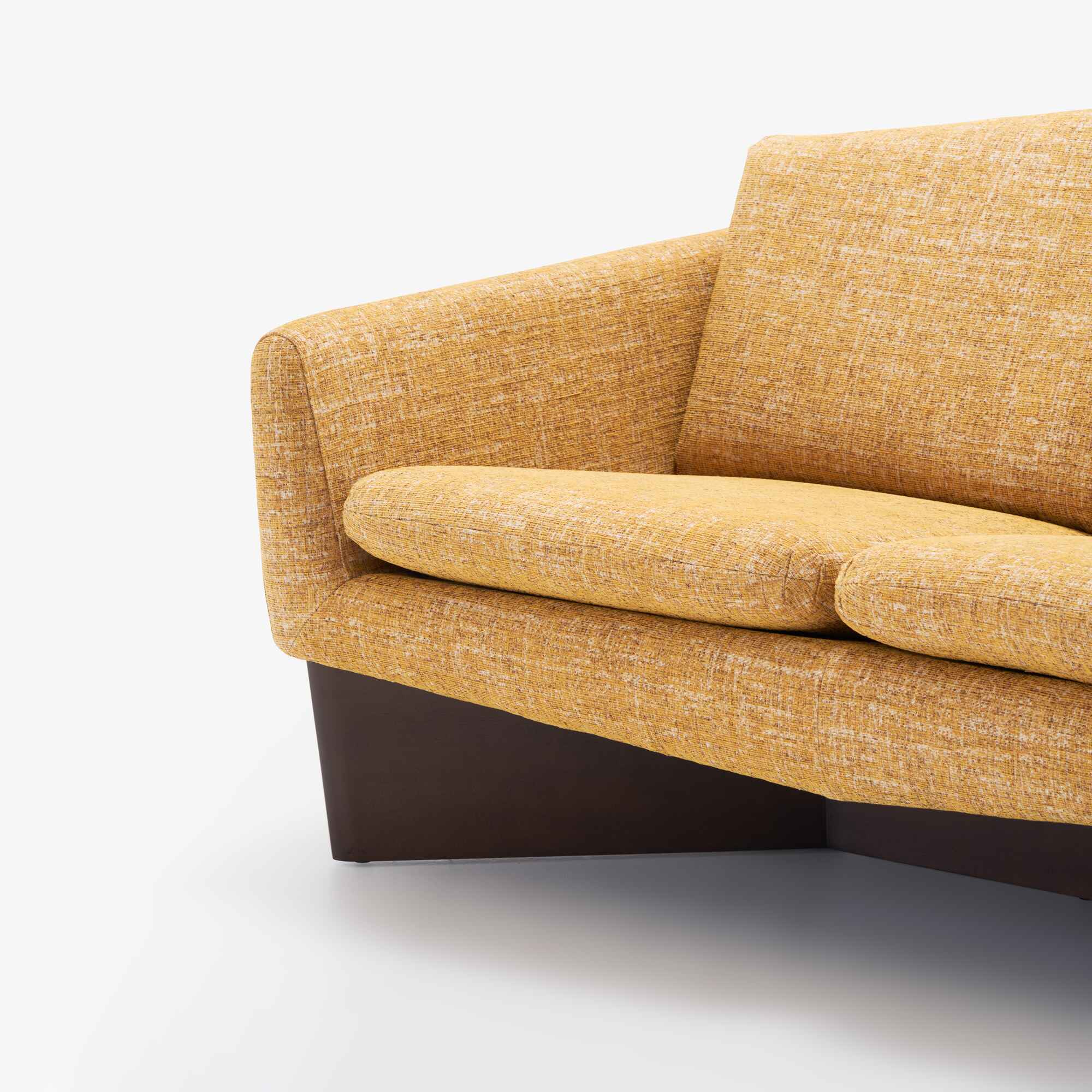 Image Medium sofa   5