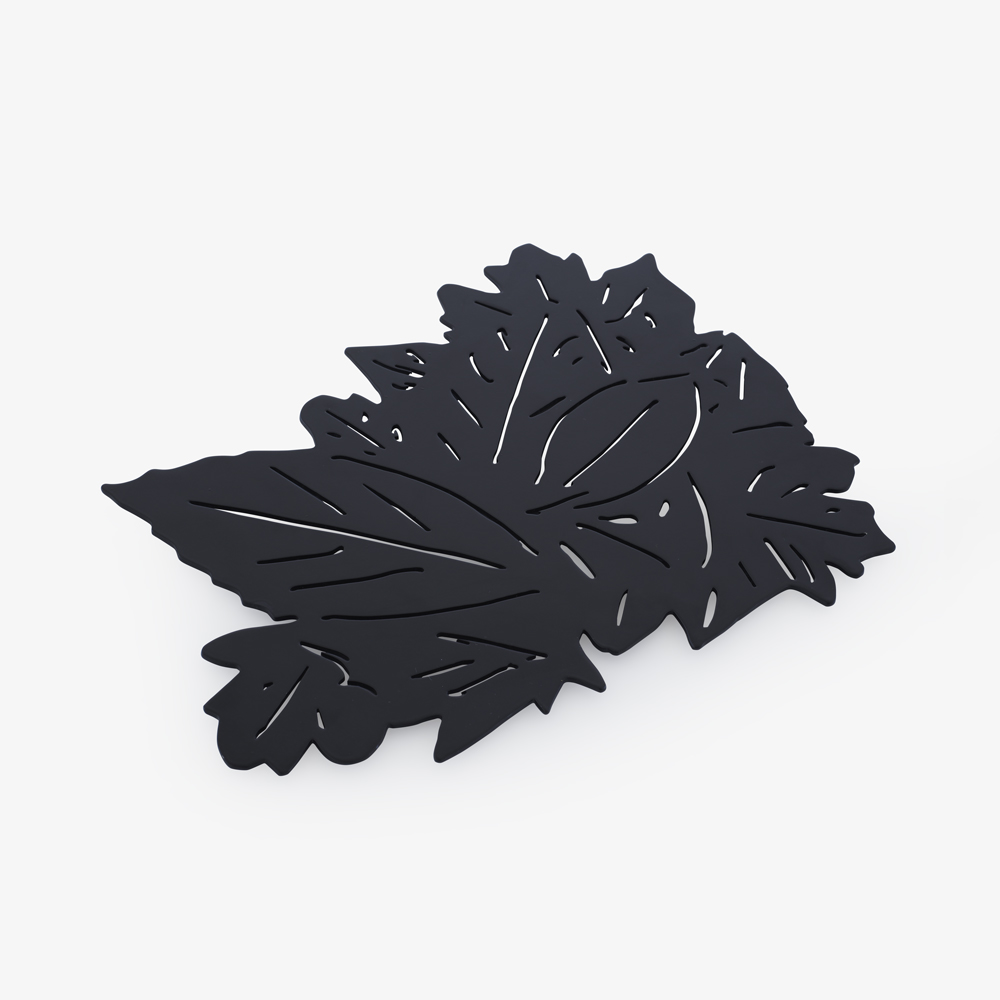Image Trivet black lacquer  2