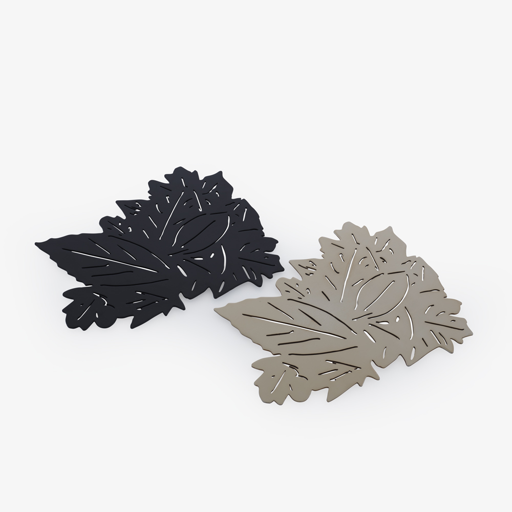 Image Trivet black lacquer  4