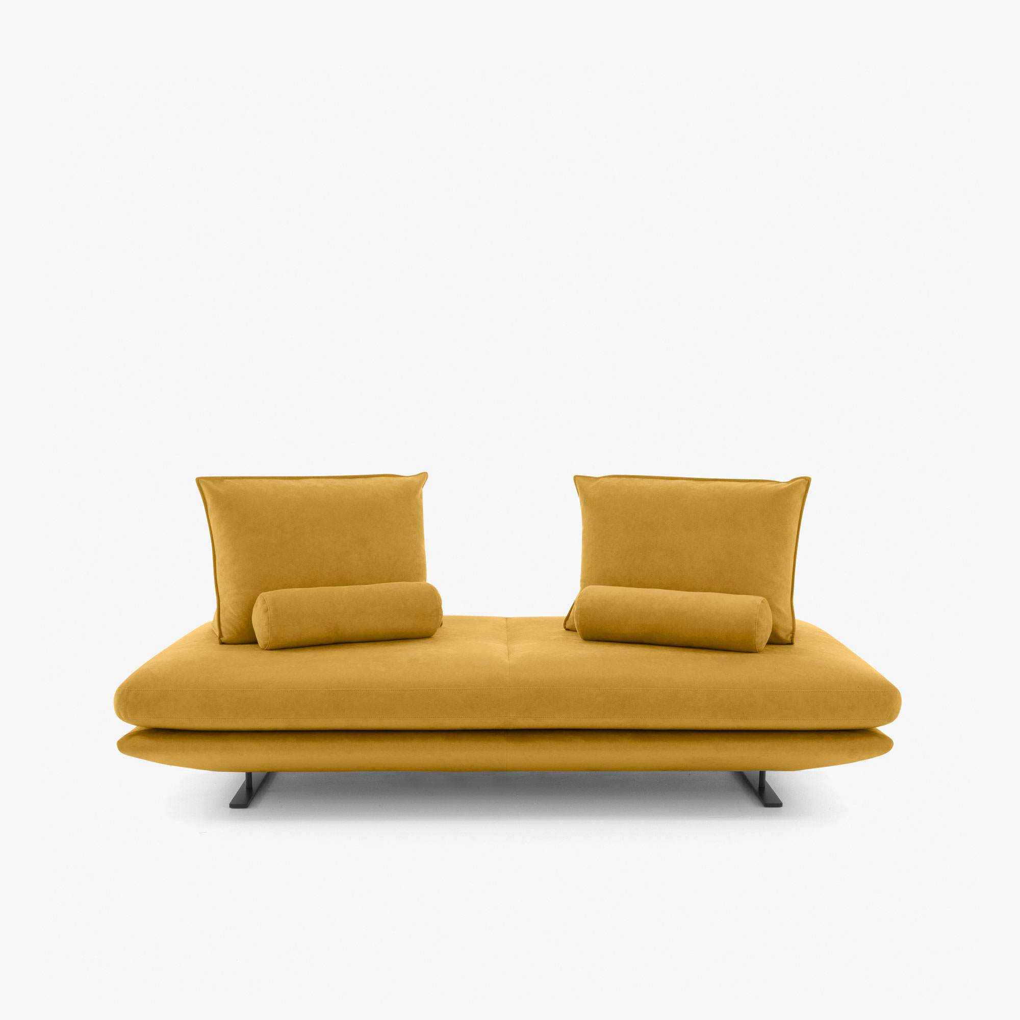 Image Medium sofa - d 39¼"   1