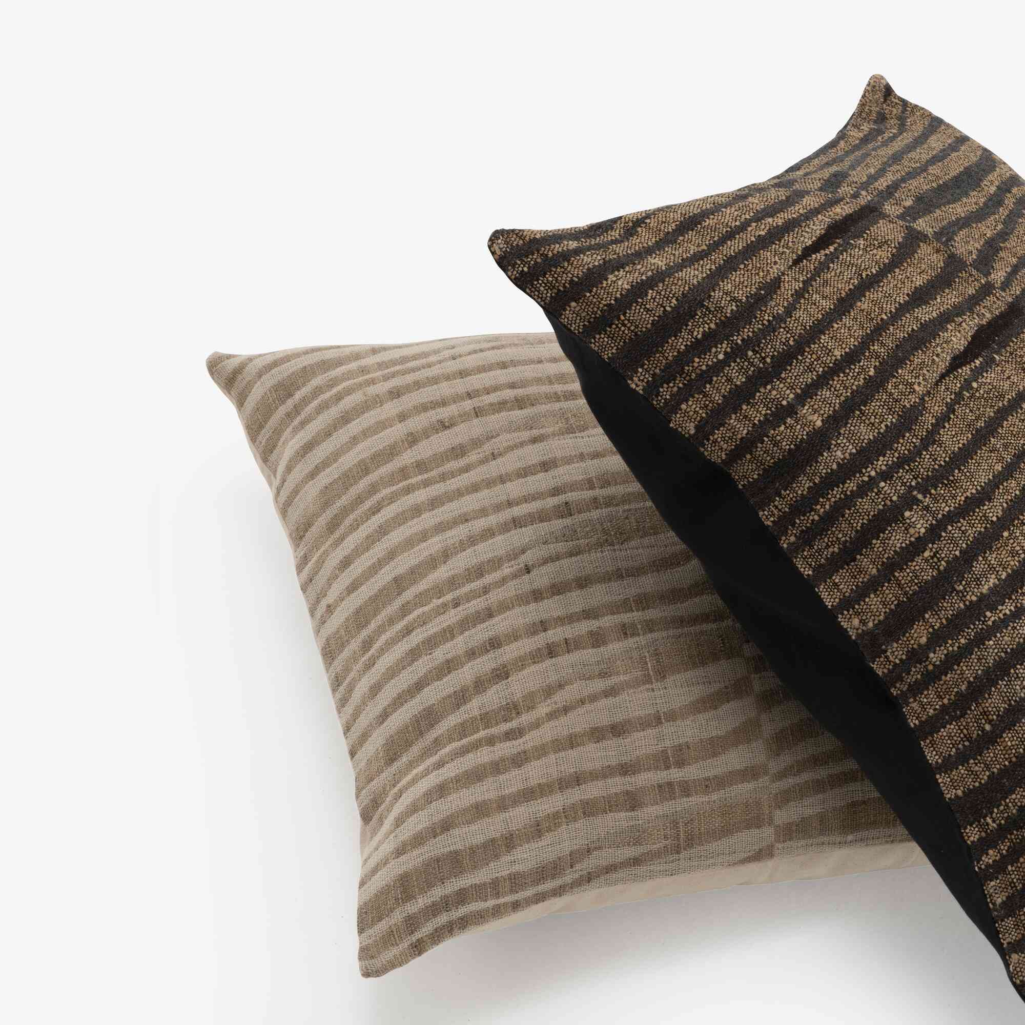 Image Cushion rectangular brown 3