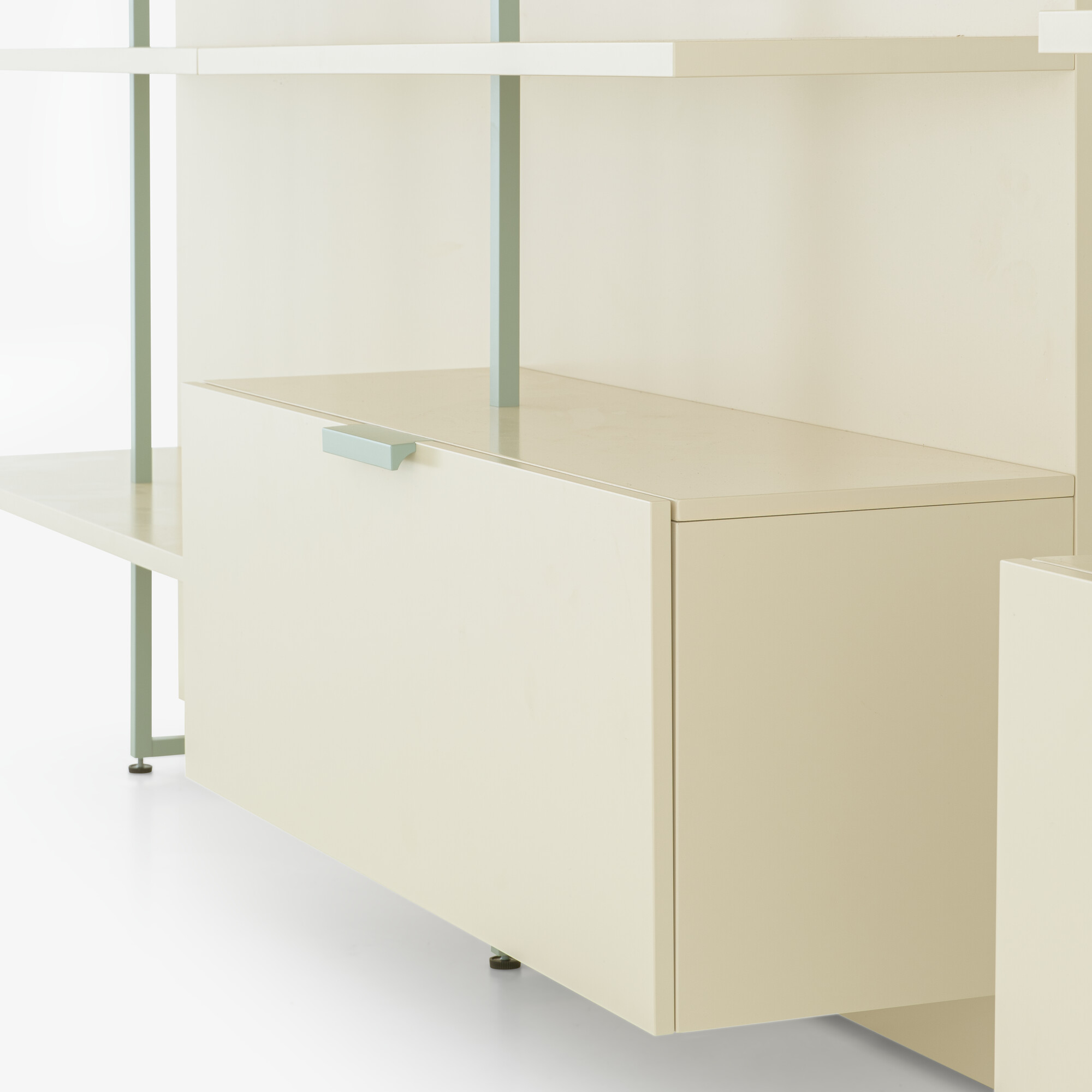 Image Wall panel with low chest  2