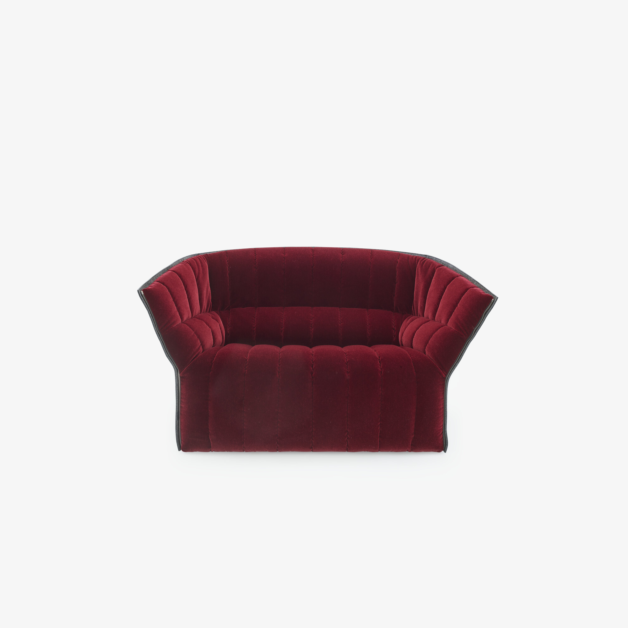 Image SMALL SETTEE LOW BACK 