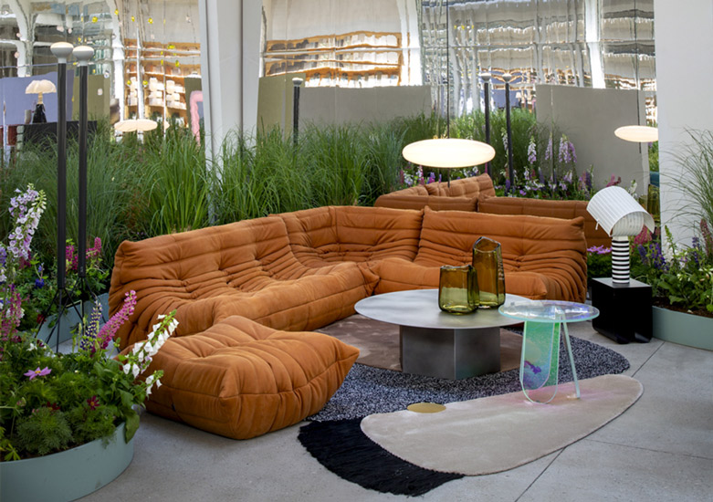 Designer furniture at MILANO MOLLURA & C. S.P.A. Ligne Roset