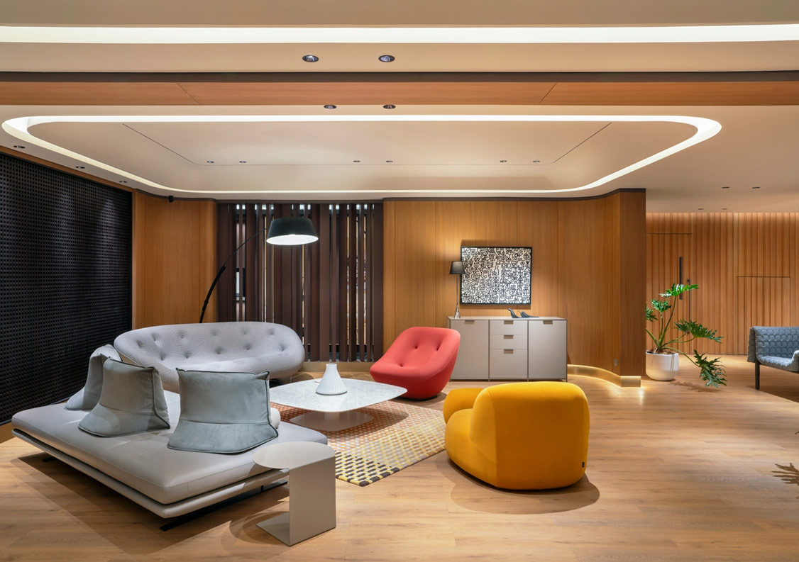 LIGNE ROSET