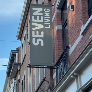 SEVEN LIVING  Store Image