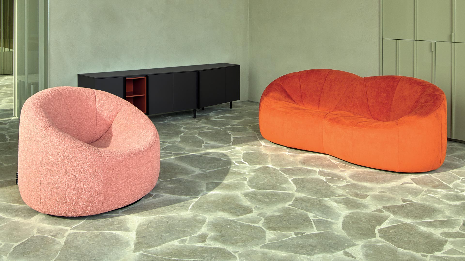 Ligne Roset Pumpkin ダークブラウン 円形オットマン Ligne Roset Pumpkin Sofa, Armchair and Ottoman Set | Chairish